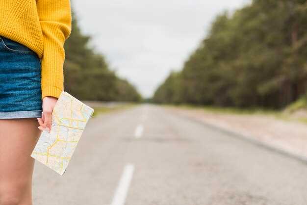 How to Properly Use Reflective Accessories and Gear While Walking or Cycling