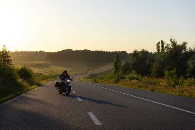 Touring motorcycles for long-distance riders Touring motorcycles for long-distance riders